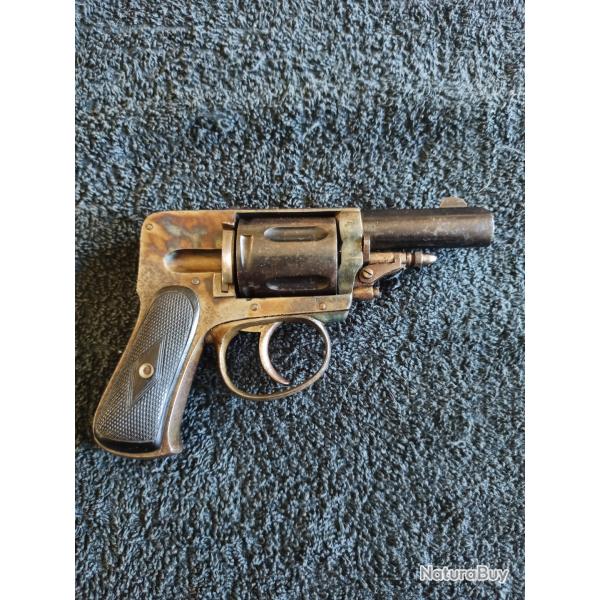 Revolver Bossu fabrication ligeoise - 5 chambres calibre 8mm lebel (8.92) mise en vente  1
