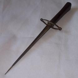 Dague de vertu pique couilles XIXème