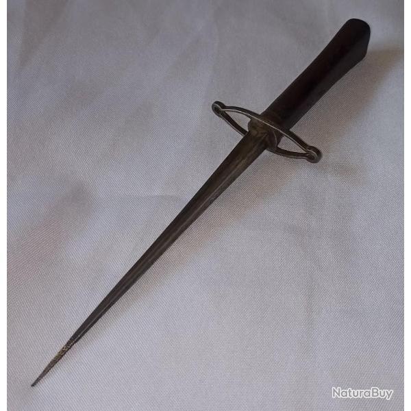 Dague de vertu pique couilles XIXme