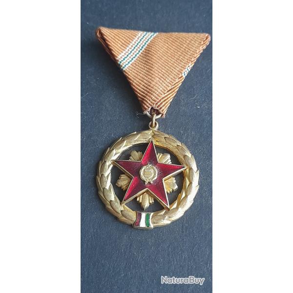 MEDAILLE A IDENTIFIER