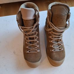 Chaussures adaptées climat chaud Meindl T45