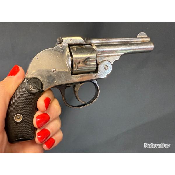 REVOLVER HARRINGTON RICHARDSON HAMMERLESS SMALL FRAME FIRST MODEL cal. 32sw short