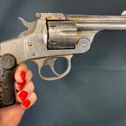 TRÈS RARE REVOLVER AMERICAN ARMS CO.  cal. 32sw long