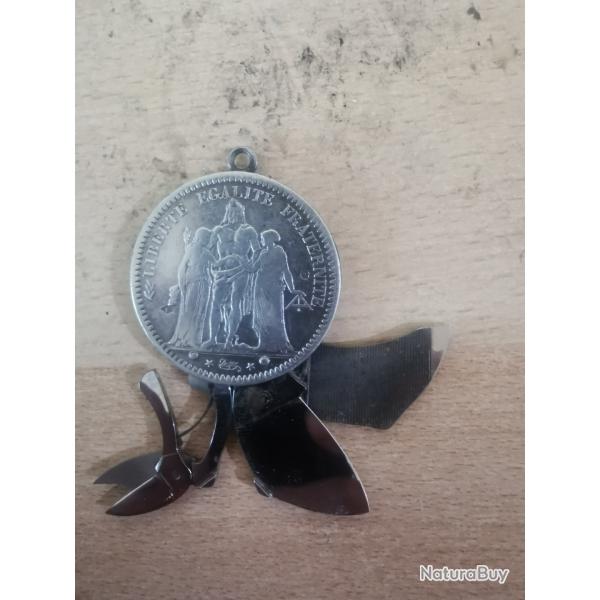 Onglier Eloi Pernet 5 Francs en argent 1873.