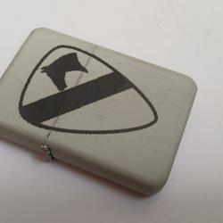 Briquet type Zippo 1er CAV.DIV.