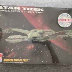 Maquette Star Trek Generations Klingon Bird of Prey AMT neuve