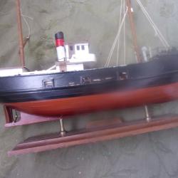maquette de chalutier 60 cm