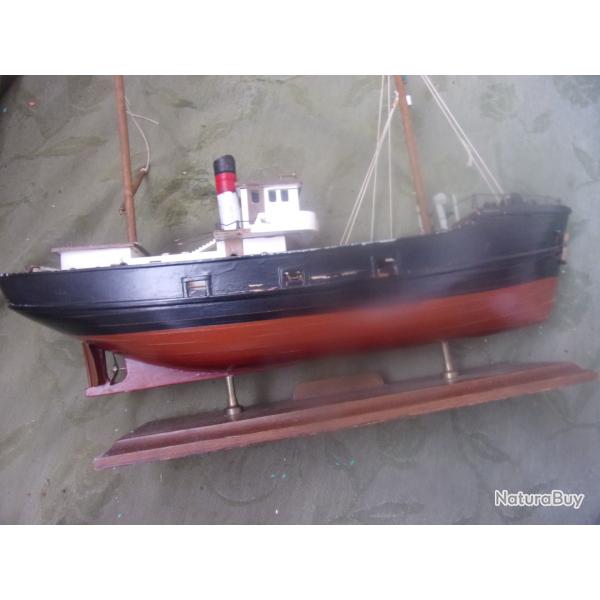 maquette de chalutier 60 cm
