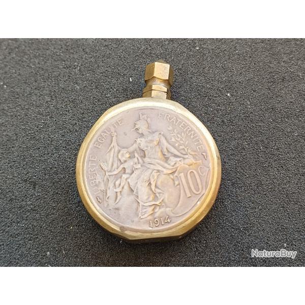 Beau petit briquet de poilu - art de tranchée WW1 - laiton et pièce 10 ct RF