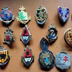 Insignes militaires divers