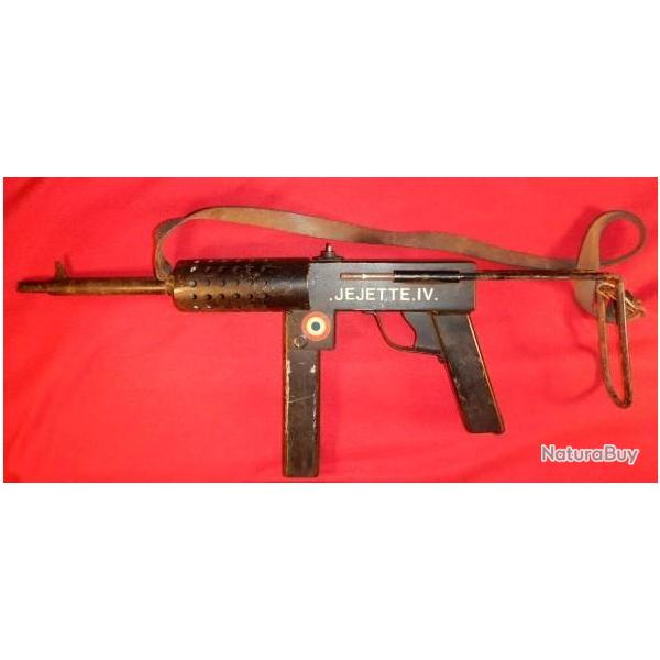 JOUET ARTISANAL POUR ENFANT REPRODUCTION DE MITRAILLETTE " MAT 49"