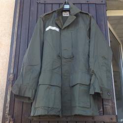 Superbe treillis M64 300 "satin", complet et neuf de stock.