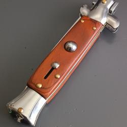 ANCIEN COUTEAU À SYSTÈME, manche bois, fonctionne parfaitement, en très bon état.