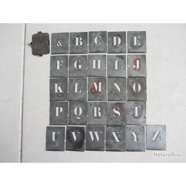 Alphabet pochoirs en zinc - Attachage mtallique 1950