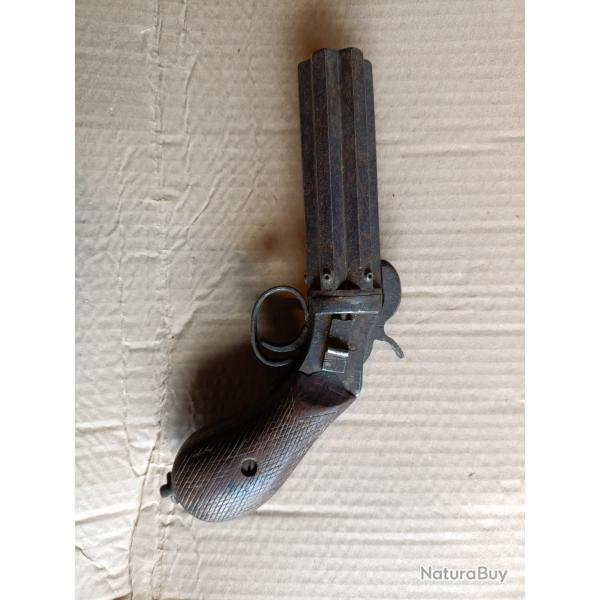 Pistolet Poivrire ancienne a identifier