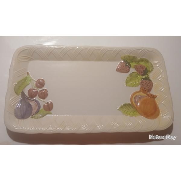 ANCIEN PLAT EN CRAMIQUE FAON BARBOTINE DCO FRUITS ET LGUMES marqu FG