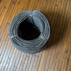 BOBINE DE CORDE NOIR IMPUTRESCIBLE DIAMÈTRE 4 mm SUR 200 MÈTRE