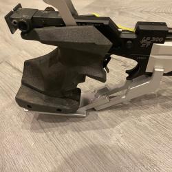 SUPPORT ALUMINIUM REPOSE ARME POUR PISTOLET AIR WALTHER