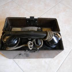 Téléphone militaire de campagne allemand année 1939 erka , ecouteur 1942 sans la batterie dans son j