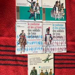 Lot de 5 livres le costume et les armes des soldats