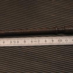 Gros axe pour arme ou montage inconnu REF 126/2025