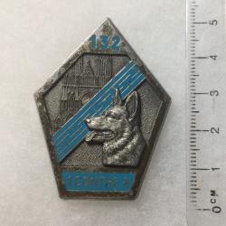 FRANCE INFANTERIE Insigne 132° G.C.A.T Groupe Cynophile de l' Armée Terre « 1 CONTRE 8 »? Delsart