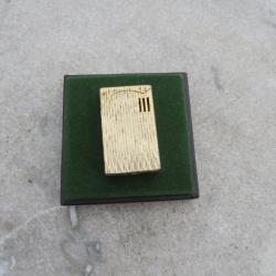 VINTAGE - Ancien briquet de marque SAROME SP-VIII  rechargeable Gaz, métal doré (Vers 1970)