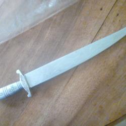 Dague , couteau du Bénin 2 , manche et fourreau en aluminium , lame en acier