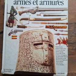 vend un livre sur les armes anciennes de tous les pays