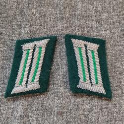 PAIRE DE PATTES DE COL D OFFICIER DES PANZERGRENADIER