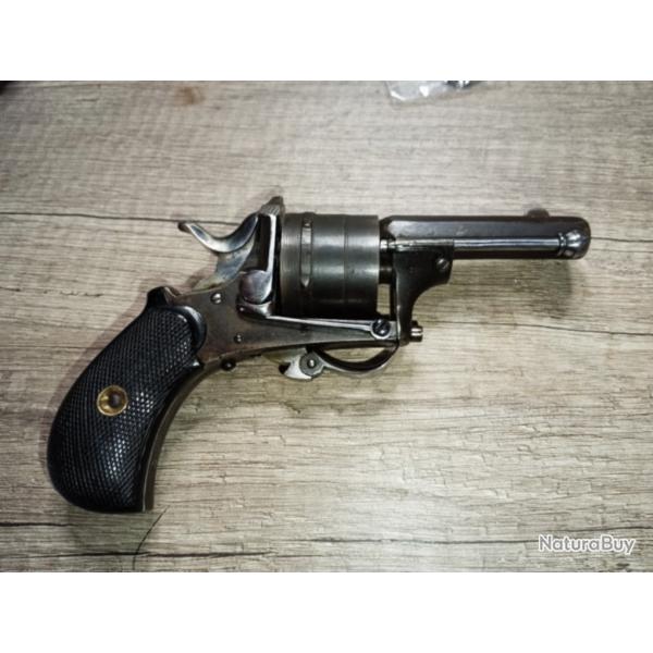 Trs jolie revolver bulldog  systme Abadie cal.320