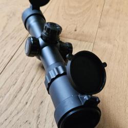Lunette UTG Accushot CQB Tactical 1-4 X 28 avec réticule lumineux rouge/vert Mil-Dot