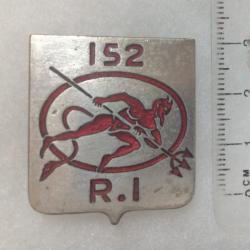 FRANCE INFANTERIE Insigne 152° R.I. Régiment d?Infanterie ?Drago 477