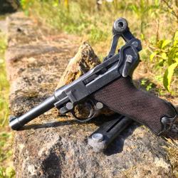 replique de p08 luger avec marquages, manoeuvrable