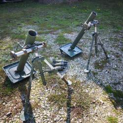 replique du mortier de 60mm us m2 avec marquages, manoeuvrable
