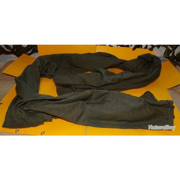 CHECHE KAKI DE TRADITION MILITAIRE DE L'ARMEE FRANCAISE , LARGEUR 80 CM LONGUEUR 200 CM , EN BON ETA