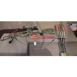 Arbalète Camo jaguar crossbow avec lunette de tir, carquois, 9 traits, 4 avec pointes de chasse,
