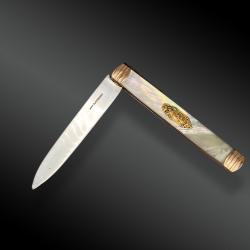COUTEAU FERMANT, GRAND LUXE, OR, ARGENT ET NACRE - France - Fin XVIIIème siècle