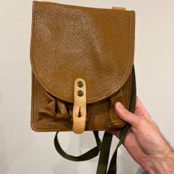 Sacoche tchèque pour lance fusée ?