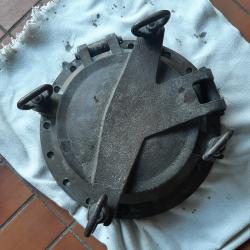 HUBLOT  DE  NAVIRE  DE  GUERRE  DU  19  SIECLE