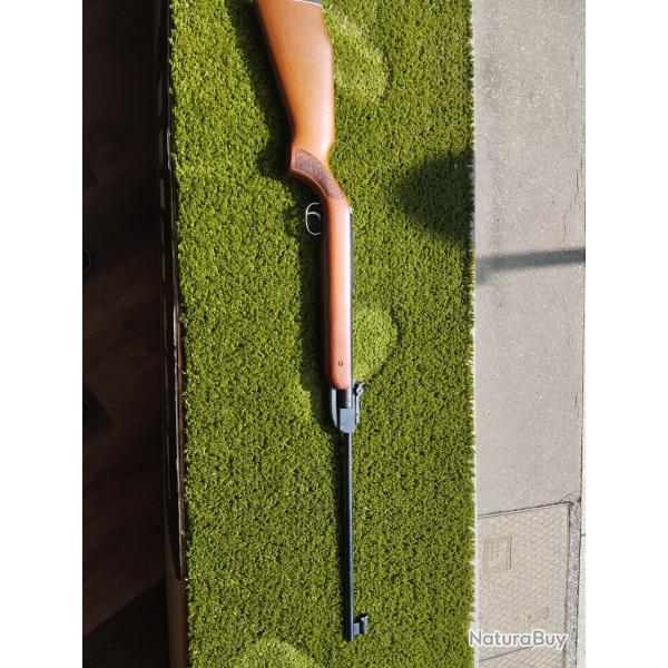 Carabine a plomb DIANA model 35 , tat proche du neuf plomb 4.5 13 joules