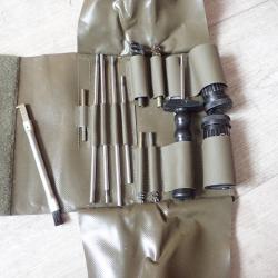 Trousse, KIT DE NETTOYAGE POUR STG 90, FASS 90 - AR15 - Pas courant. Calibre 5,56
