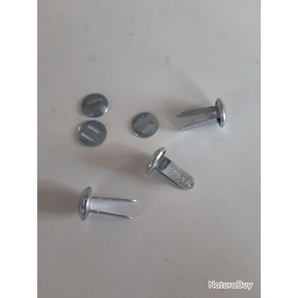 JEUX DE TROIS RIVETS COMPLETS POUR CASQUE