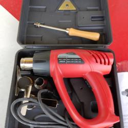Souffleur air chaud / décapeur thermique avec différentes buses et outils en coffret NEUF
