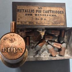 Une cartouche lefaucheux 9 mm a broche de Eley sortie de la boite TBE en D