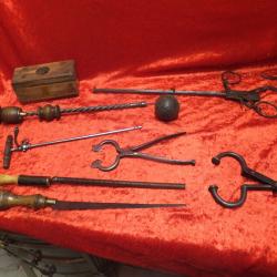 Balance romaine, coupe sucre, Mouchette, vrille, filières bois.                               (B)