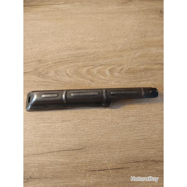 Top cover akm