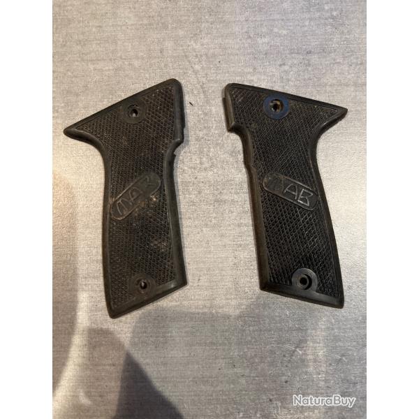 Plaquettes de crosse "MAB Modèle E" - 6,35 mm - Bakélite noire - Originales