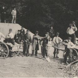 CPA - PRISONNIERS FRANCAIS DANS CAMP ALLEMANDS AU TRAVAIL GUERRE 1914/1918  -N&deg;1597
