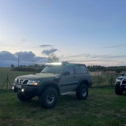 Nissan patrol y61